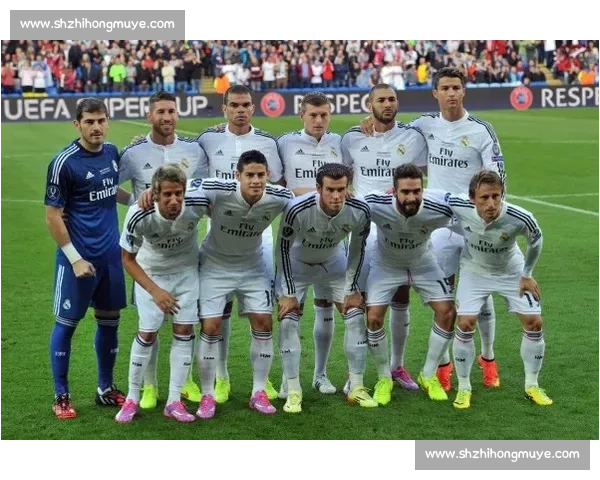 张昱杰护腿板暗藏全家福密码 训练预演助其中超关键破门